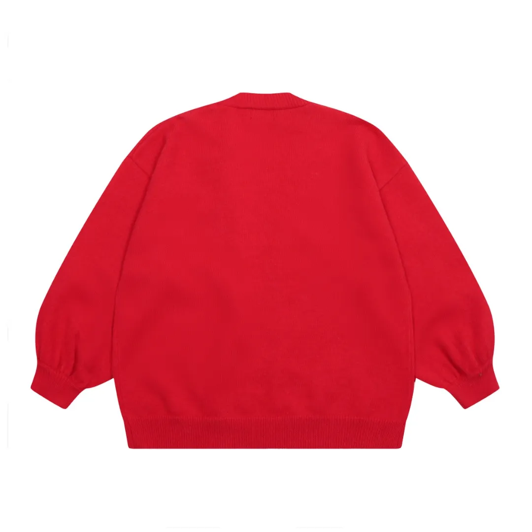 P220 Top quality" Style number: DS016# [Ralph Lauren V-neck solid color pony embroidered logo wool velvet knitted shawl cardigan] ✅Ralph Lauren Lazy‌oversize style basic classic versatile ten-color shawl cardigan ✅Main supplier platform live broadcast Wholesale entities Out of stock will be replenished Not off the shelf ✅ZP quality 1:1 version Can scan the code to enter the GF website Counter quality ✅Details and quality are the only one in Guangzhou. Light luxury wool. Focus on high-end. Cost-effective. Needless to say good quality. ✅Restore the original version. Can wear 190 pounds. Loose, comfortable and stress-free. ✅Loose upper body, oversize and lazy style. Must-have style for goddess ootd. ✅Good-looking clothes are never picky. Recommended for goddess wardrobe. Taro Purple, Light Khaki, Chinese Red, Anchor Red